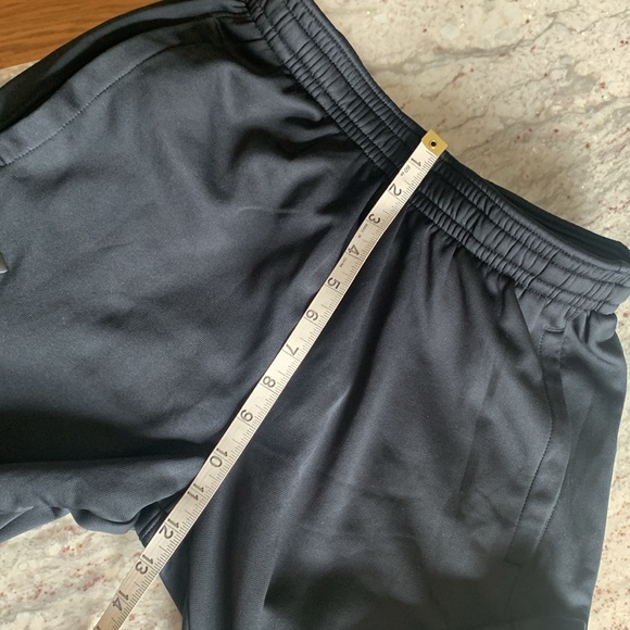 Under Armour Loose Cold Gear Pant - Picture 11 of 11